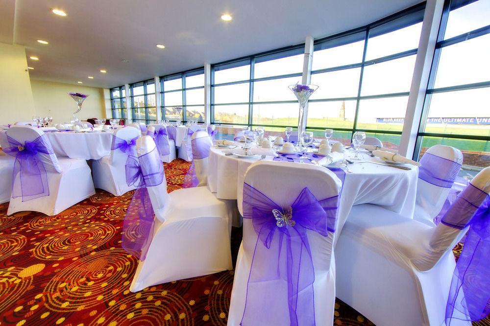 Menzies Silverlink Park Саут-Шилдс Экстерьер фото